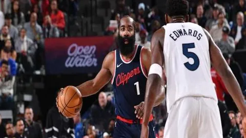 巴萨21-22赛季求购阿尔瓦雷斯失败，转寻费兰加盟