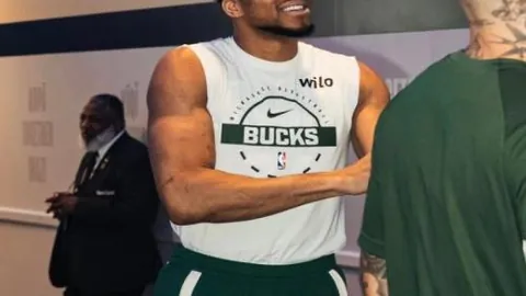 伊涅斯塔加盟阿联酋劲旅酋长FC！